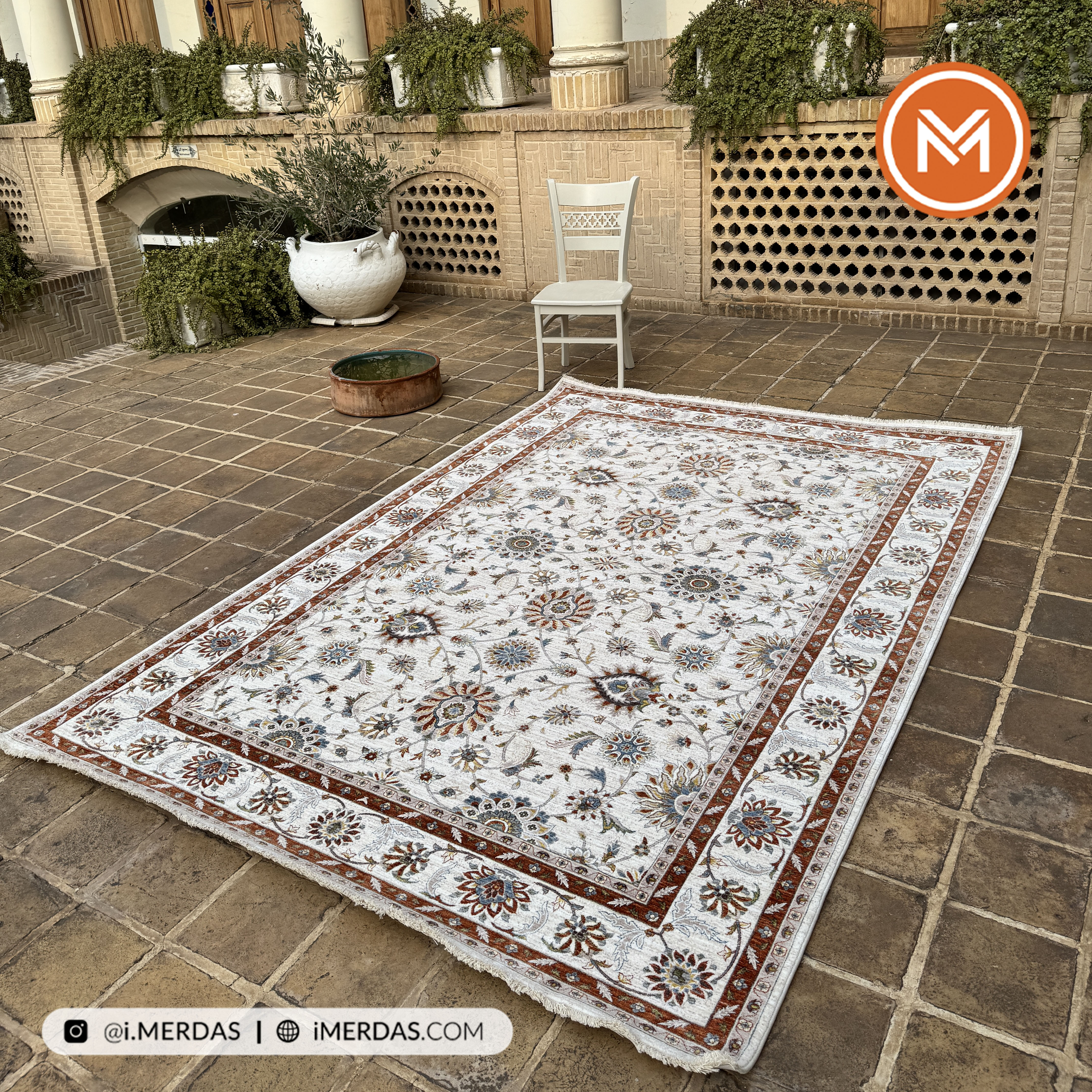 فرش وینتیج کد 76005 زمینه کرم مسی 
